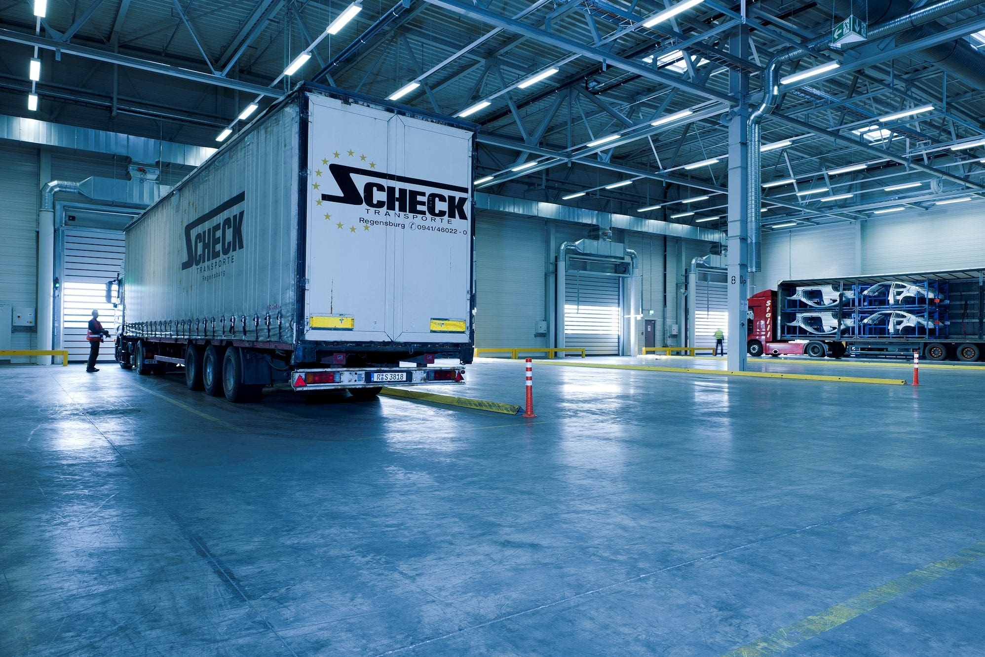 industrial-hall-1630737